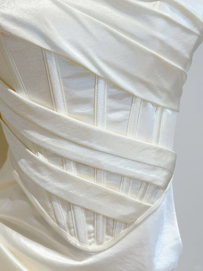 Robe de bal sirène simple en satin plissé ivoire à col carré bustier P4069