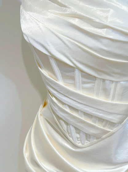 Robe de bal sirène simple en satin plissé ivoire à col carré bustier P4069