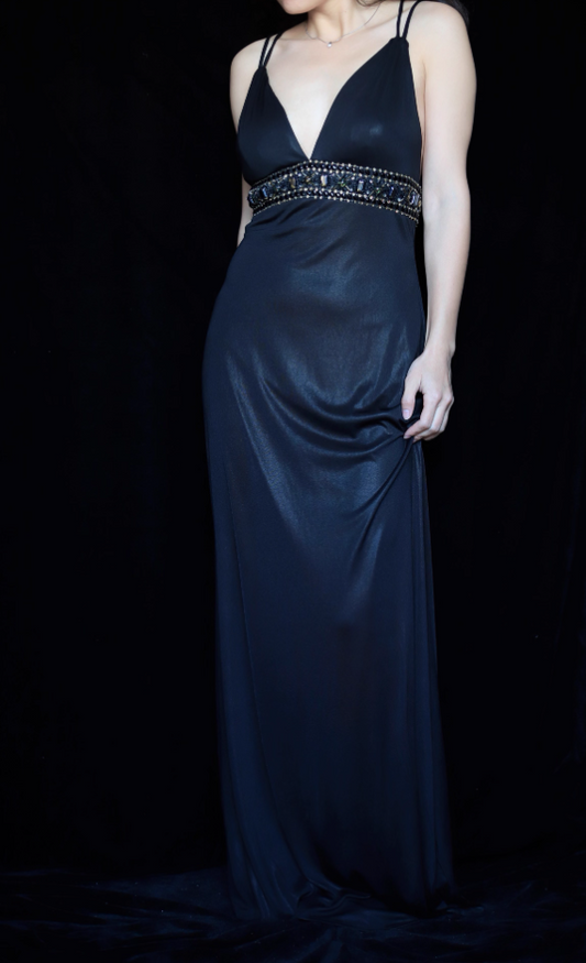 Elegantes schwarzes langes Abendkleid aus Satin mit Spaghettiträgern, V-Ausschnitt, gekreuztem Rückenausschnitt P4694