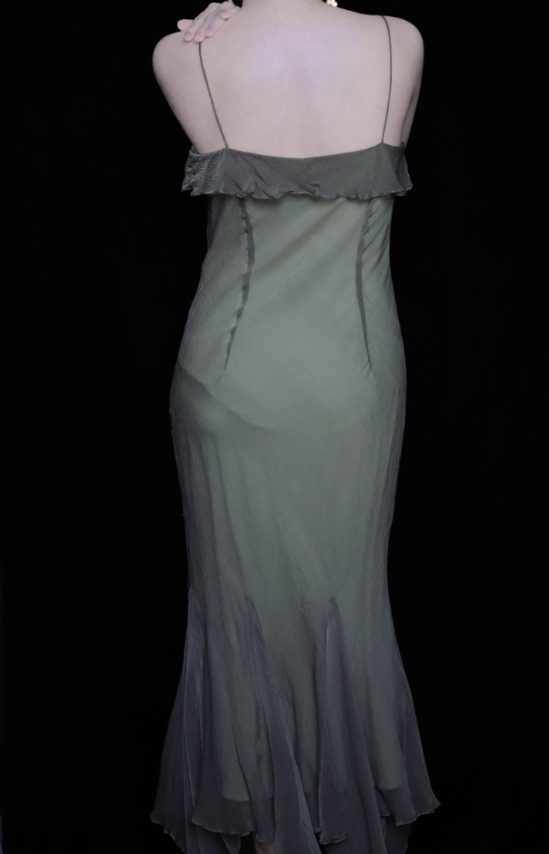 Elegantes grünes Spaghetti-Träger Meerjungfrau Rüschen Pailletten Chiffon langes Ballkleid Abendkleid P4697