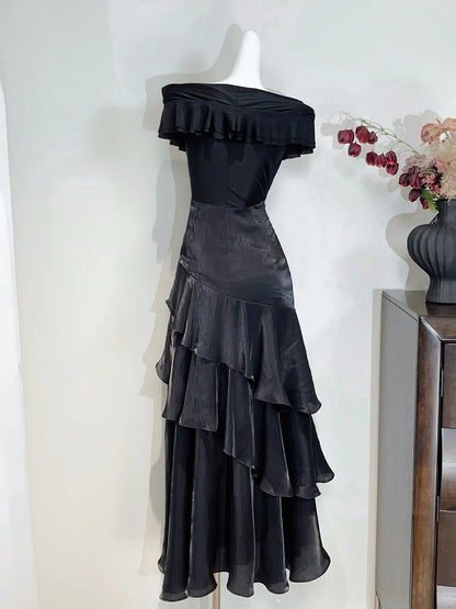 Vintage schwarzes Meerjungfrauen-Abendkleid mit einer Schulter und Rüschen aus Satin, Abschlussballkleid P4070