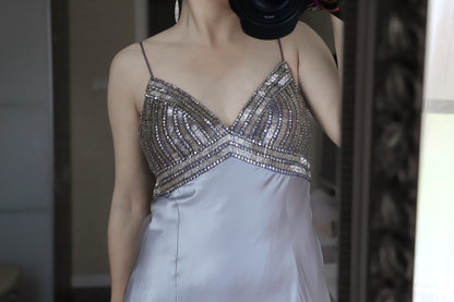 Vintage Silbergrau Spaghettiträger V-Ausschnitt Perlen Satin Langes Ballkleid Abendkleid P4705