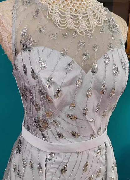 Elegantes silbernes Neckholder-Pailletten-High-Low-Tüll-Ballkleid Abendkleid P4724