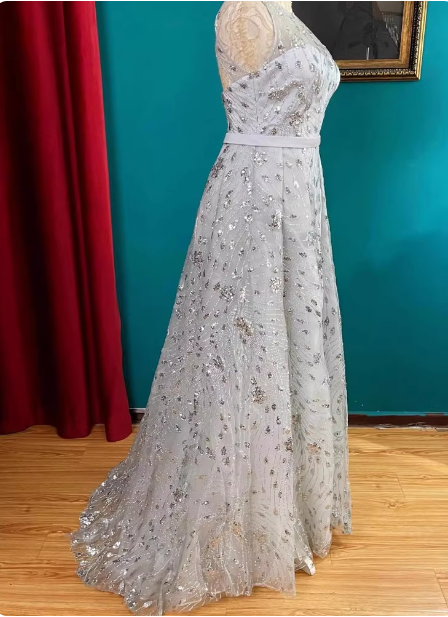 Elegantes silbernes Neckholder-Pailletten-High-Low-Tüll-Ballkleid Abendkleid P4724