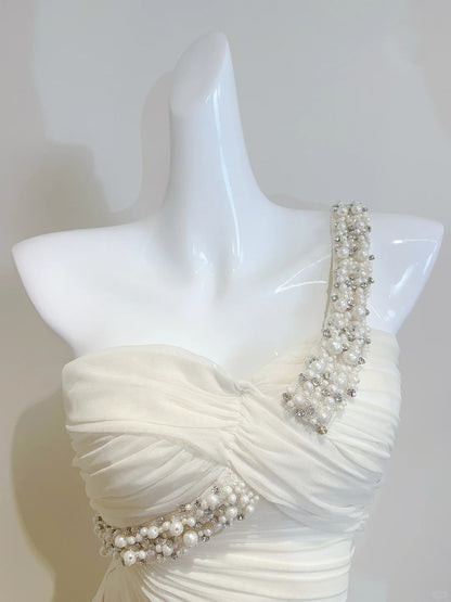 Élégante Robe de Bal Longue Sirène Asymétrique en Satin Ivoire avec Perles et Strass Robe de Soirée Robe de Demoiselle d'honneur P4073