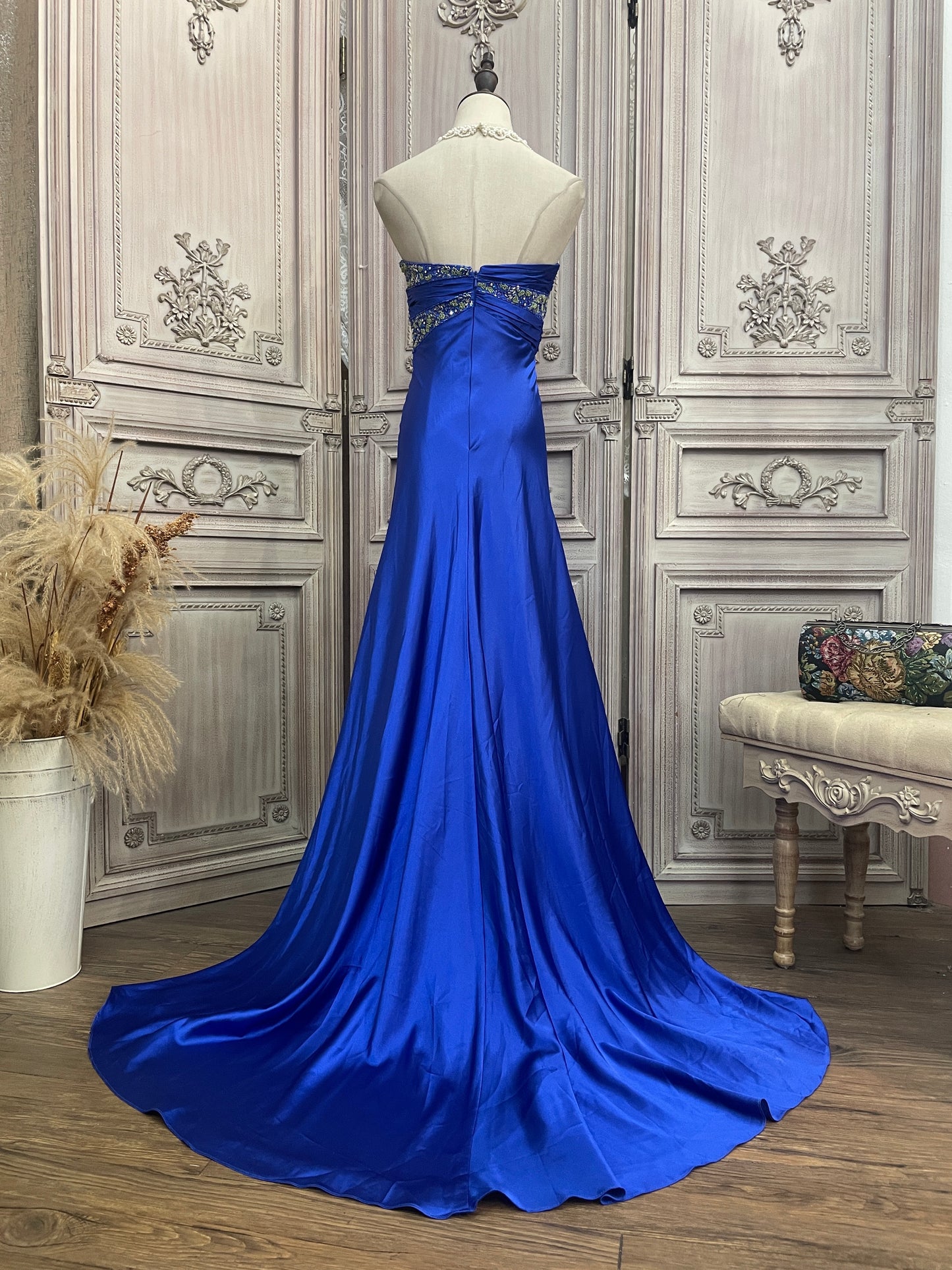 Elegantes königsblaues Sweetheart-Kleid mit Schleppe, Perlen und Satin für Abschlussball und Abend P4730