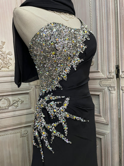 Elegantes schwarzes Pailletten-Chiffon-Abendkleid mit einer Schulter und Schleppe, Ballkleid P4732
