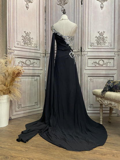 Elegantes schwarzes Pailletten-Chiffon-Abendkleid mit einer Schulter und Schleppe, Ballkleid P4732