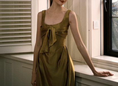 Elegantes, olivgrünes, quadratisches Neckholder-Satin-Kleid mit Schleife, langes Ballkleid, Abendkleid P4750