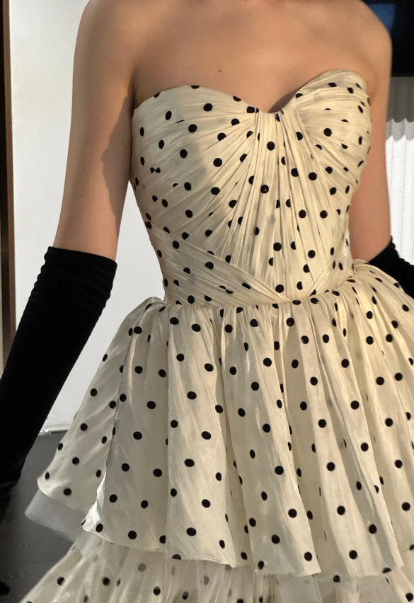 Vintage A-Linien-Abendkleid aus Tüll mit Polka Dots, Sweetheart-Ausschnitt und Lagenrock P4753
