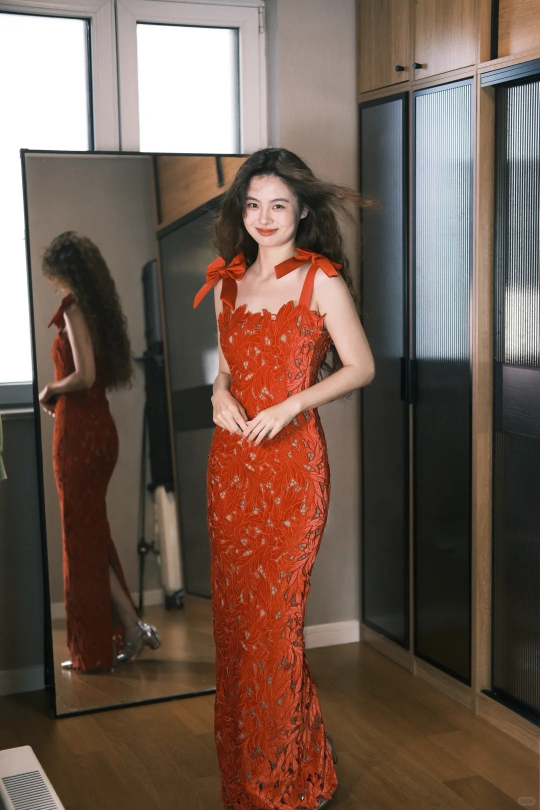 Süßes rotes Meerjungfrauen-Kleid mit Schleife, Trägern und 3D-Spitze, langes Ballkleid, Geburtstagskleid P4757