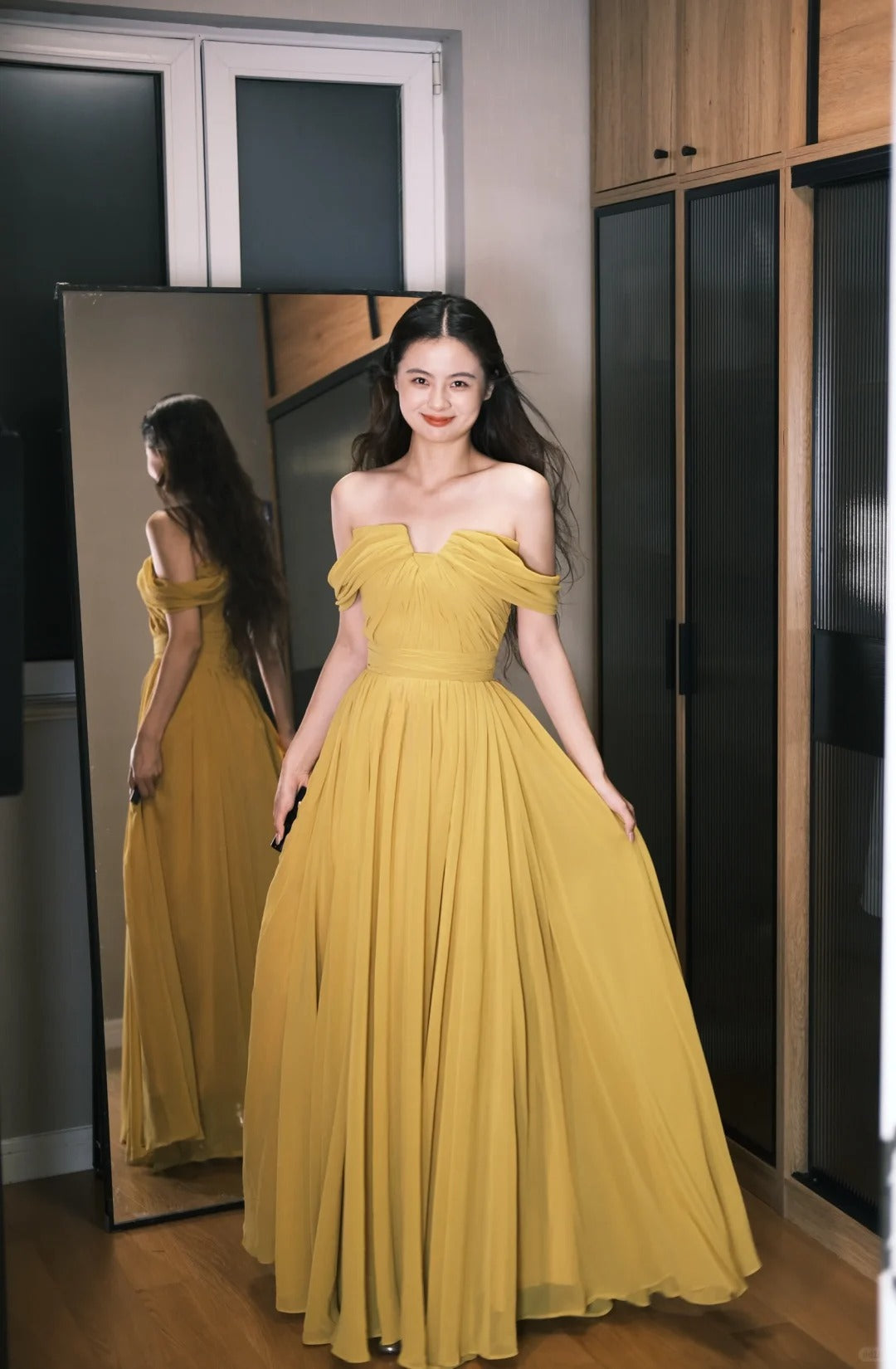 Elegantes schulterfreies A-Linien Chiffon langes Ballkleid Abendkleid P4763 in Ginger