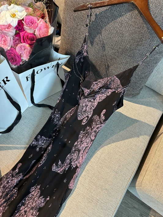 Robe longue de bal sirène en tulle noire vintage avec imprimé rose et fines bretelles P4779