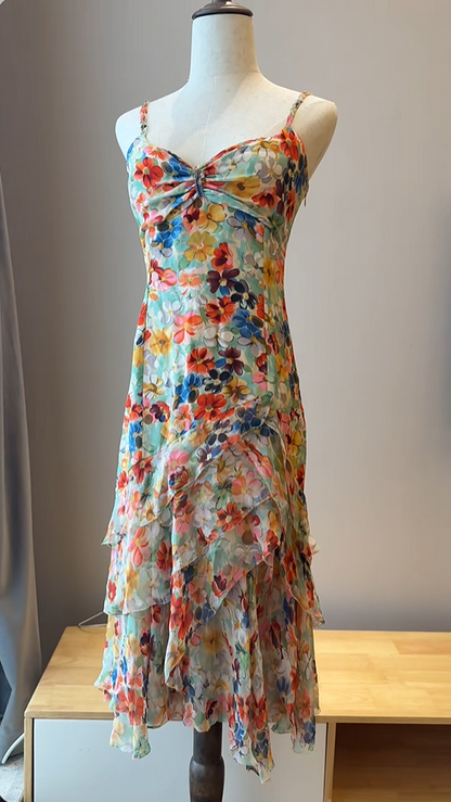 Buntes Blumen-Spaghettiträger-Kleid Unregelmäßiges Chiffon-Ballkleid Geburtstagskleid P4784
