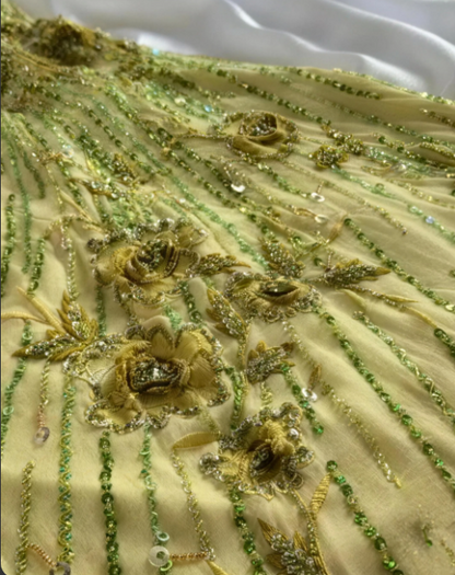 Vintage Gelbes Neckholder 3D Blumen Bestickt Perlenbesetztes Unregelmäßiges Rüschen Chiffon Langes Ballkleid Geburtstagskleid P4799