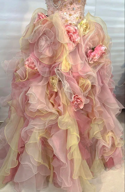 Robe de bal en organza étagée rose-jaune dégradé de rêve sans bretelles avec rose florale 3D, perles, paillettes et traîne, robe de soirée Sweet 16 P4804