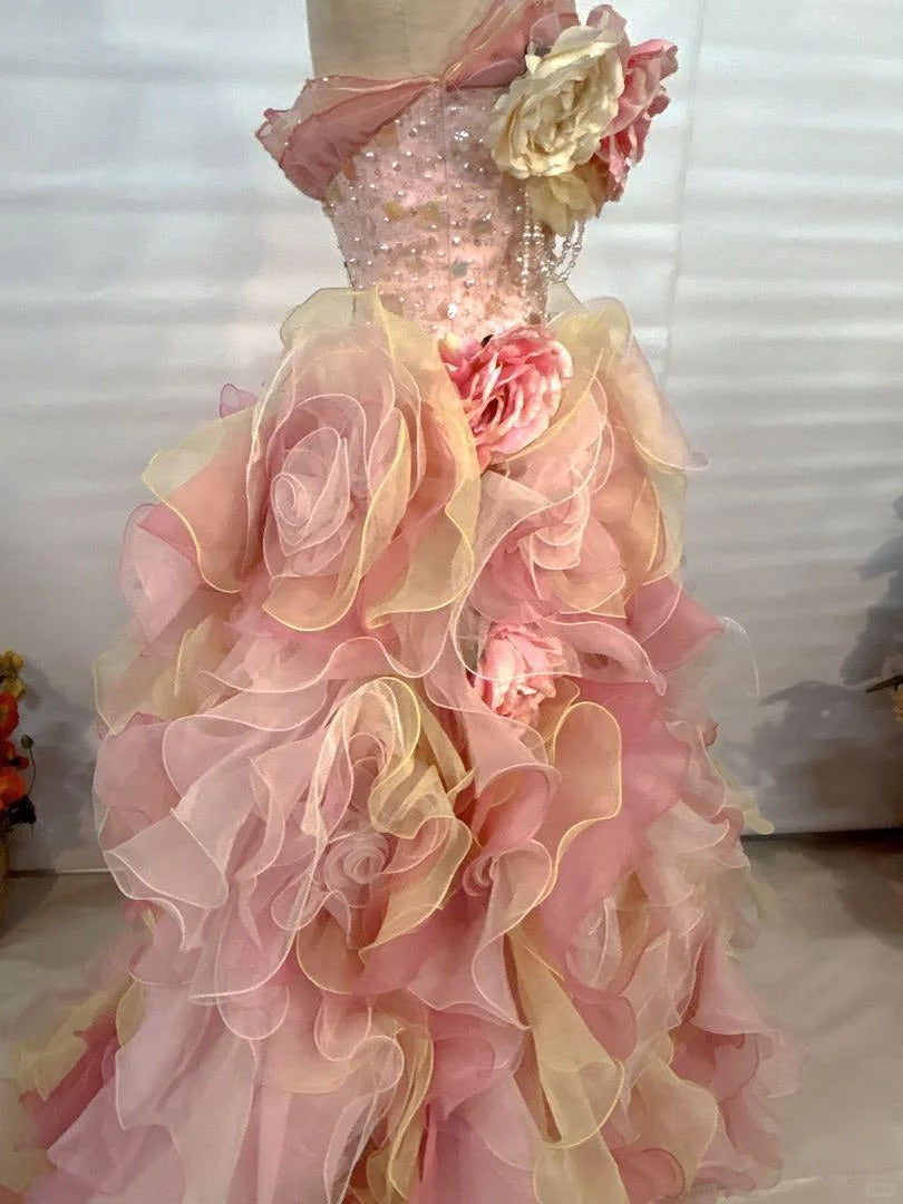 Robe de bal en organza étagée rose-jaune dégradé de rêve sans bretelles avec rose florale 3D, perles, paillettes et traîne, robe de soirée Sweet 16 P4804