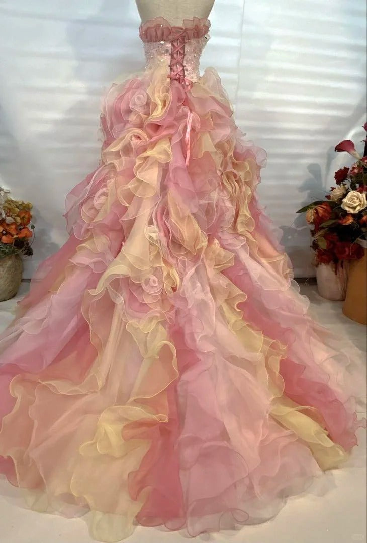 Robe de bal en organza étagée rose-jaune dégradé de rêve sans bretelles avec rose florale 3D, perles, paillettes et traîne, robe de soirée Sweet 16 P4804