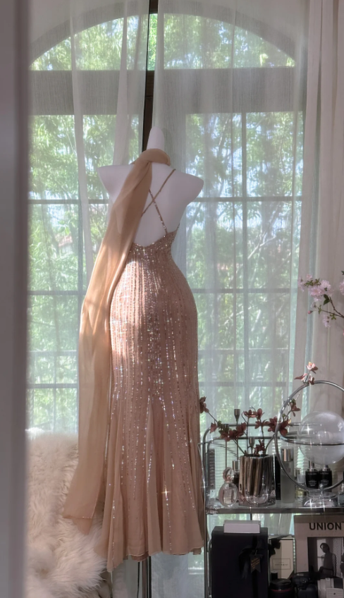 Vintage Abendkleid mit Überkreuzträgern, Perlen und Pailletten aus Chiffon, lang, Ballkleid P4819