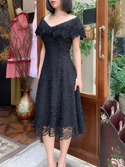 Vintage schwarzes V-Ausschnitt A-Linie Spitzen-Ballkleid Abendkleid P4823