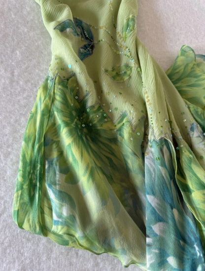 Frisches grünes ärmelloses Blätter-Pailletten-Chiffon-Ballkleid mit unregelmäßigem Saum P4834