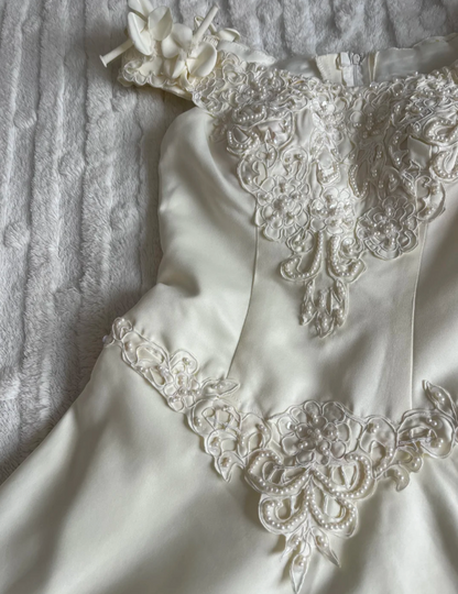 Vintage Elfenbein Perle Spitze Satin Langes Ballkleid P4836
