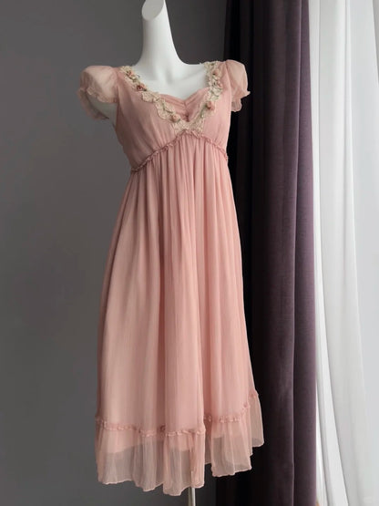 Süßes rosafarbenes Chiffon-Ballkleid mit Puffärmeln und Spitzenbesatz P4844