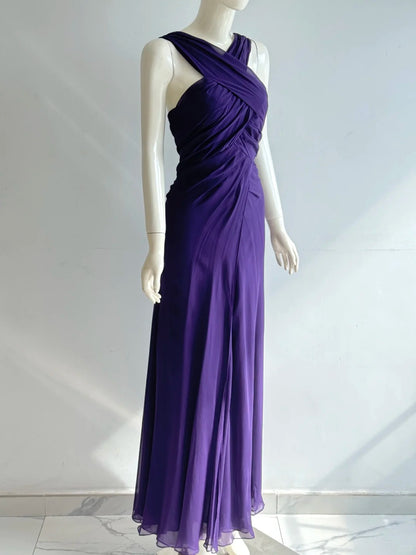 Charmantes lila Neckholder-Abendkleid mit geknoteter Raffung aus Chiffon P4853