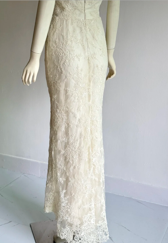 Elegantes weißes Spitzen-Meerjungfrauen-Abendkleid mit langen Wickelrock für den Abschlussball P4855