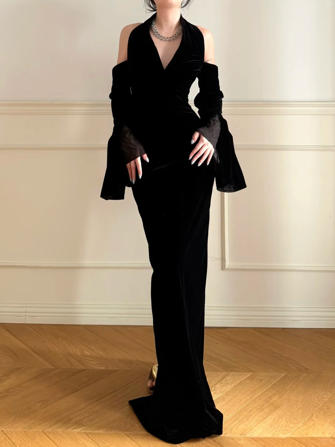Vintage Elegant Schwarz Neckholder Meerjungfrau Samt Langes Ballkleid Abendkleid P4866
