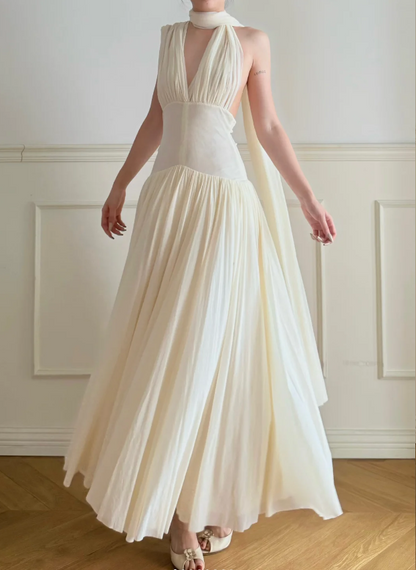 Elegantes Off-White Neckholder V-Ausschnitt Rückenfreies Plissiertes Chiffon A-Linien Langes Ballkleid Abendkleid P4877