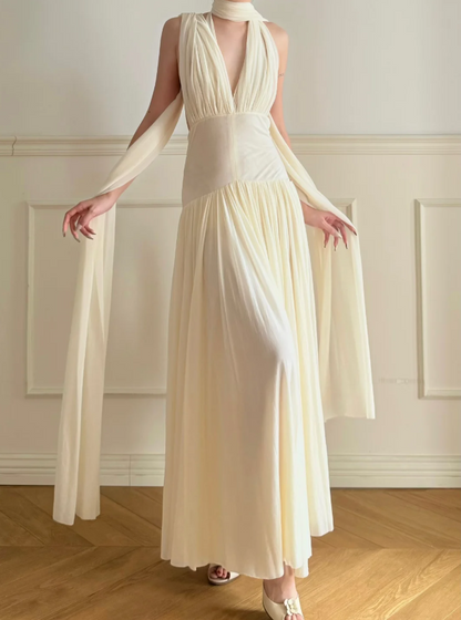 Elegantes Off-White Neckholder V-Ausschnitt Rückenfreies Plissiertes Chiffon A-Linien Langes Ballkleid Abendkleid P4877