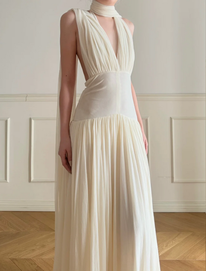 Elegantes Off-White Neckholder V-Ausschnitt Rückenfreies Plissiertes Chiffon A-Linien Langes Ballkleid Abendkleid P4877