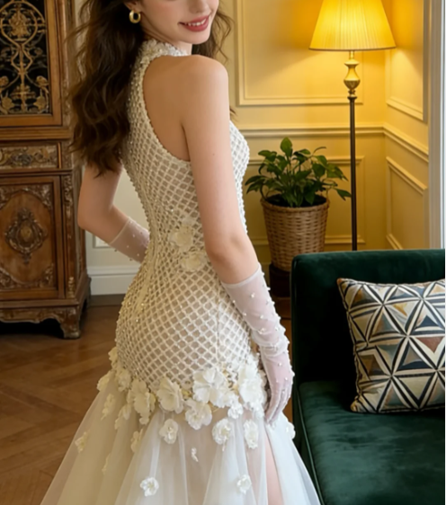 Robe de soirée/bal en tulle et maille à fleurs 3D, col montant licou, ivoire vintage, traîne P4905