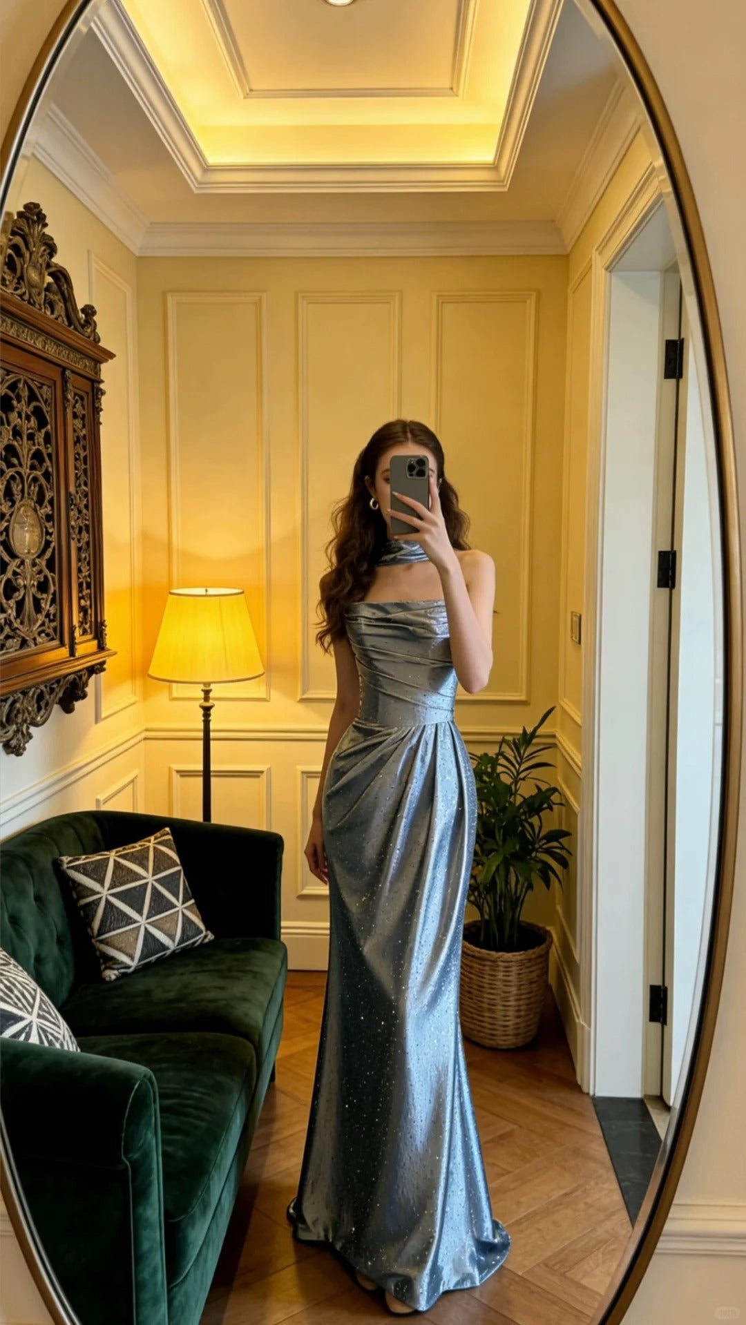 Elegantes silbergraues Meerjungfrau-Abendkleid aus gerafftem Strass-Satin, langes Ballkleid P4906