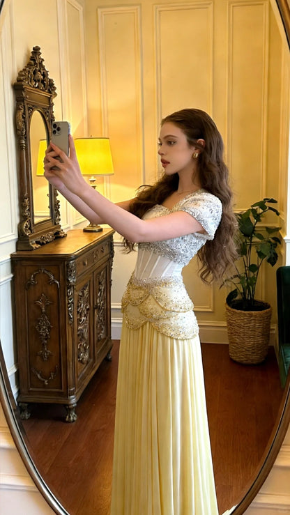 Vintage Cremegelbes, quadratisches Dekolleté, A-Linien-Abendkleid aus Chiffon mit Perlenbesatz und Korsett, langes Ballkleid P4907