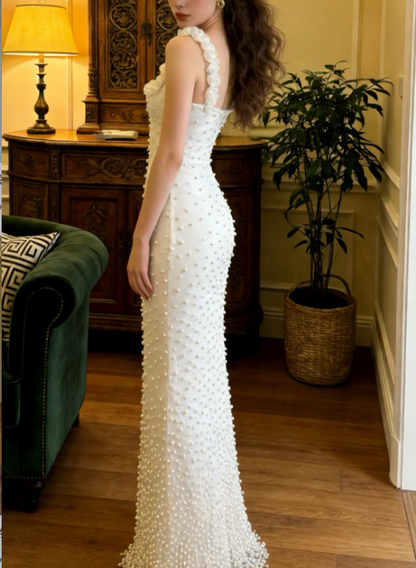 Elegantes elfenbeinfarbenes Meerjungfrauen-Abendkleid mit Spaghettiträgern, eckigem Ausschnitt, 3D-Rosen und Perlen aus Satin, langes Ballkleid P4912