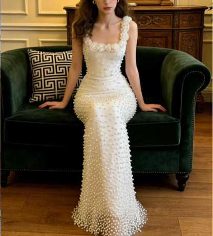 Elegantes elfenbeinfarbenes Meerjungfrauen-Abendkleid mit Spaghettiträgern, eckigem Ausschnitt, 3D-Rosen und Perlen aus Satin, langes Ballkleid P4912