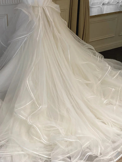 Süßes weißes Meerjungfrauen-Hochzeitskleid aus Satin-Tüll mit Schleife und Schleppe P4092