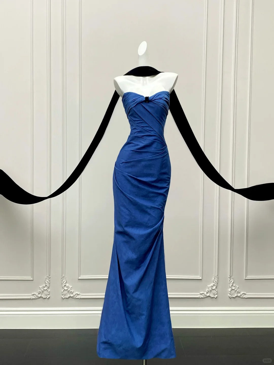 Elegantes königsblaues Meerjungfrauen-Trägerlos-Plissee langes Ballkleid Abendkleid P4096