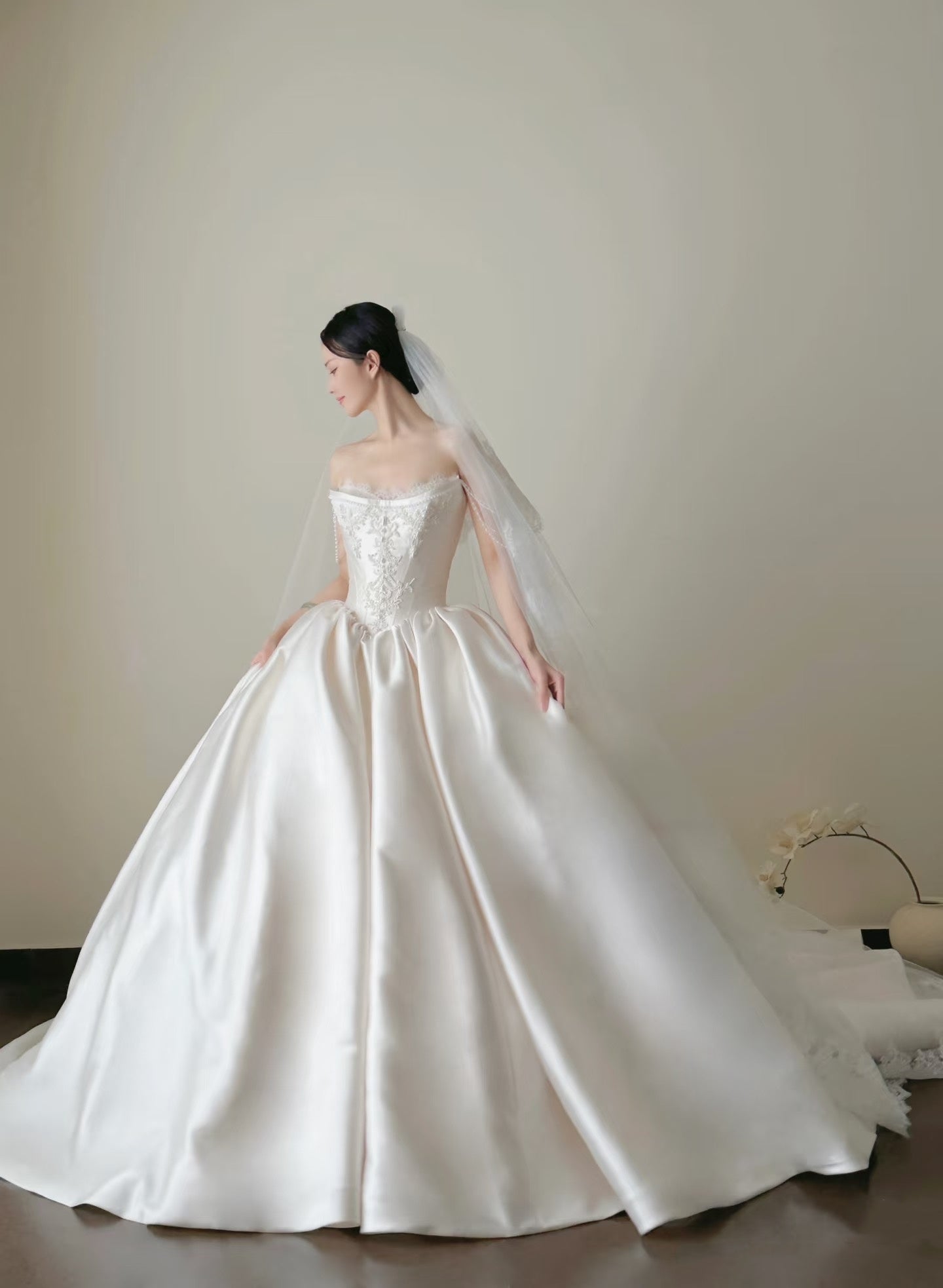 French Retro Satin Strapless Ball Gown Long Wedding Dress P2758