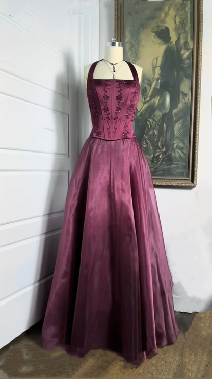Elegantes A-Linien Neckholder-Abendkleid in Bordeauxrot, ärmellos, aus Organza, langes Ballkleid P2334