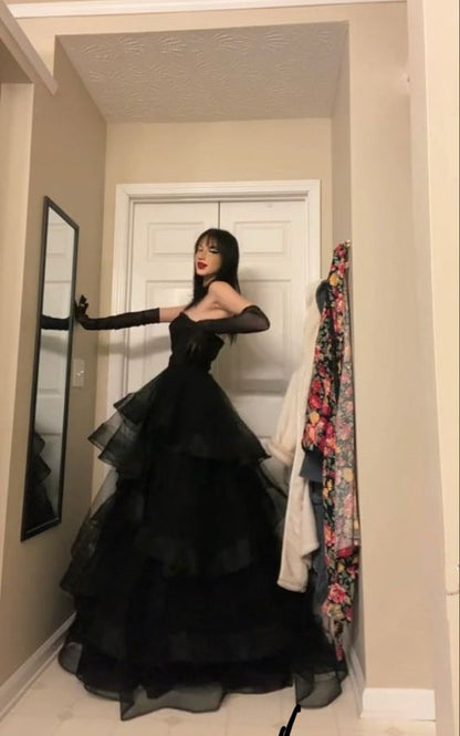 green emerald velvet dress Vintage Ball Gown Strapless Sleeveless Long Tulle Black Prom Dress P1200