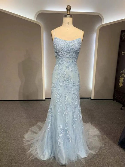 Elegantes rückenfreies Ballkleid aus Tüll mit Spitze P1218