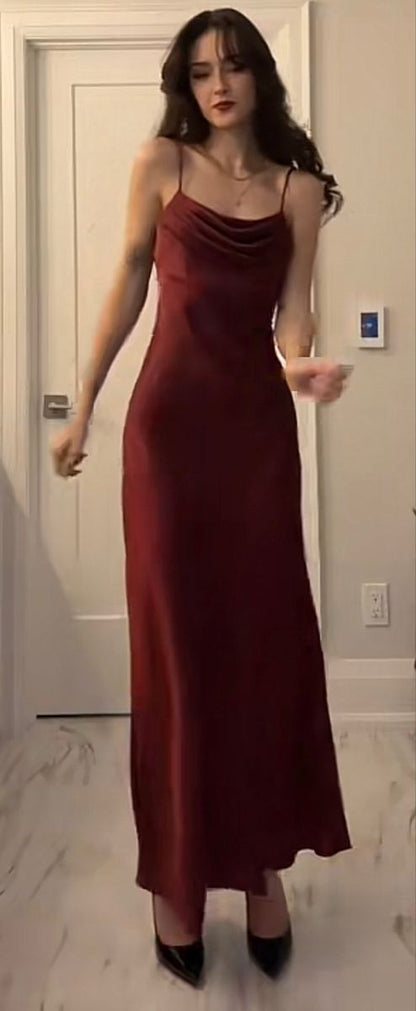 Bescheidenes Meerjungfrauen-Abendkleid mit Trägern in Burgunderrot P1434