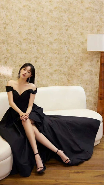 Robe de bal longue noire à épaules dénudées avec fente haute P1514
