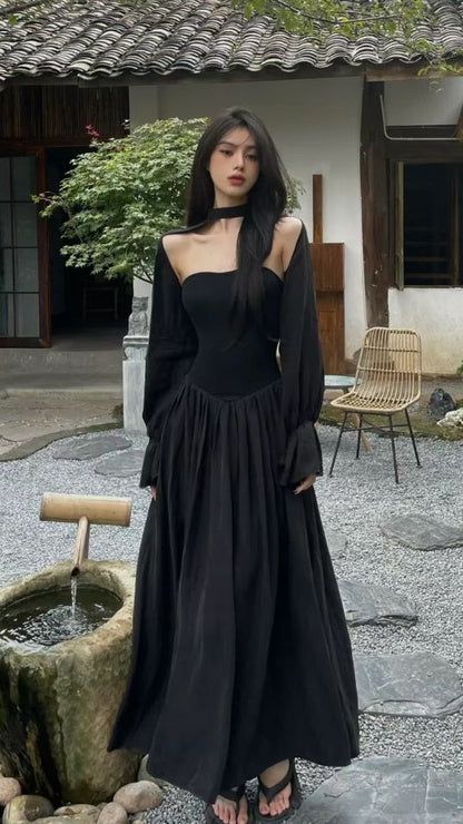 Robe de bal noire vintage coupe trapèze à manches longues P1547