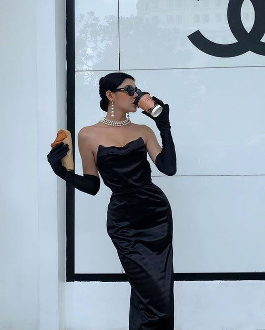 Chic Sheath Strapless Long Black Prom Dress With Gloves P1571