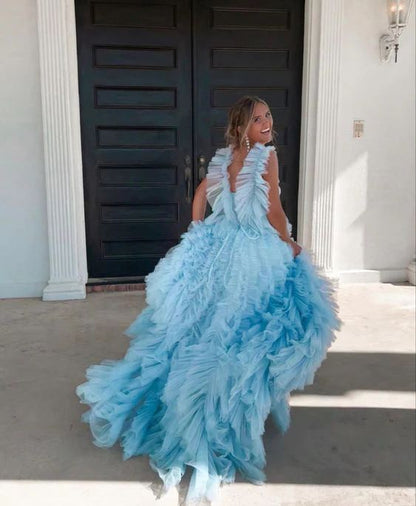 Himmelblaues, langes Ballkleid im neuen Stil, flauschiges, ärmelloses Partykleid P1593