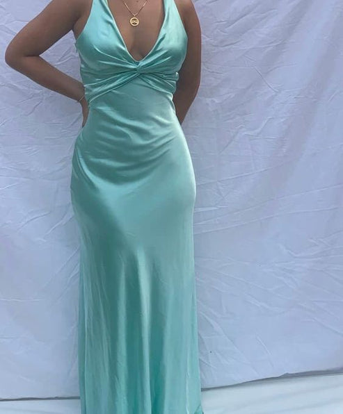 Sexy Mermaid V Neckline Christmas Dress Red Satin Prom Dresses Birthday Outfits